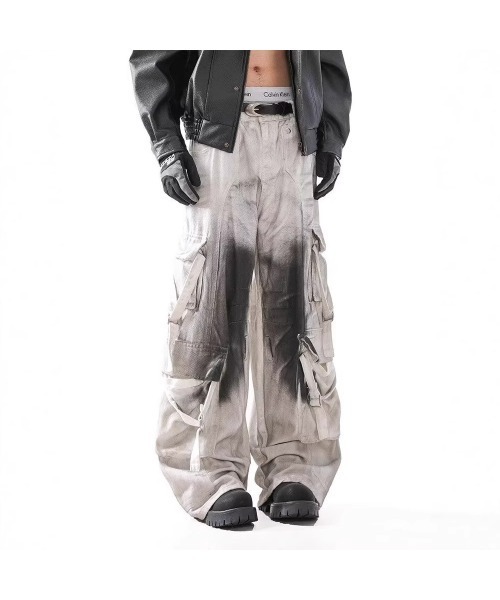 DEVICE(デバイス)の「ハイストリート デザイン インクジェット ワイド カーゴパンツ(カーゴパンツ・メンズ・ホワイト・FREE)」の4枚目の写真