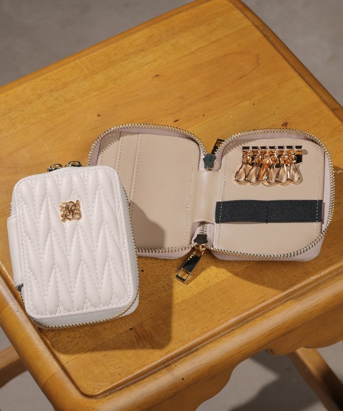 ALTROSE（アルトローズ）の「ダブルスマートキー キーケース スマートキー カードケース ロージア（キーケース/キーアクセサリー・レディース・ブラック/アイボリー/グレイッシュベージュ/ピンク/ブルー・FREE）」の17枚目の写真