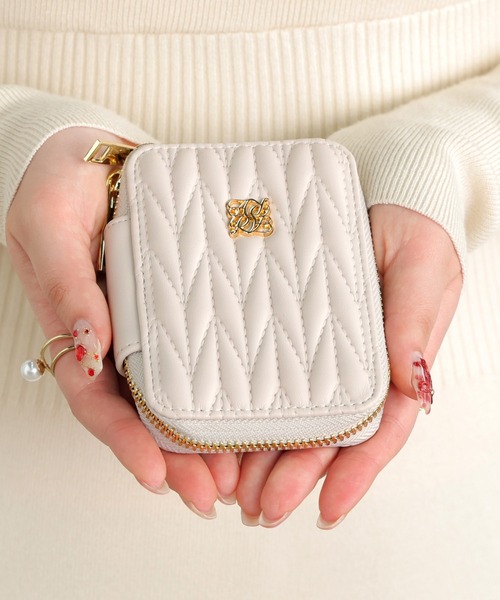 ALTROSE（アルトローズ）の「ダブルスマートキー キーケース スマートキー カードケース ロージア（キーケース/キーアクセサリー・レディース・ブラック/アイボリー/グレイッシュベージュ/ピンク/ブルー・FREE）」の16枚目の写真