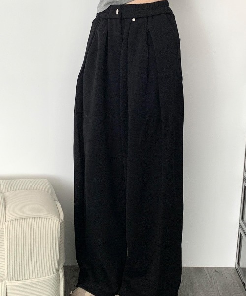 lilful(リルフル)の「ドロスト付き カーブデザインスウェットパンツ(スウェットパンツ・レディース・ホワイト/ブラック/グレー・S/M/L)」の13枚目の写真