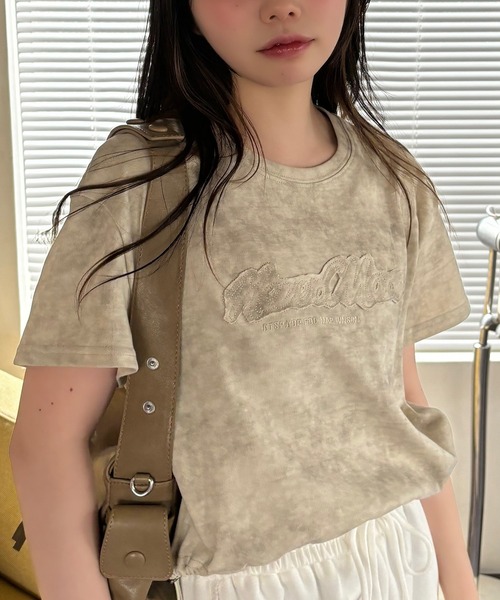 VQ（ブイキュー）の「Hem drawstring cropped Applike Short sleeve t-shirt / 裾 ドローコード クロップド アップリケ 半袖Tシャツ / 裾口のドローコードで着丈を調節、Y2Kコーデに◎（Tシャツ/カットソー・レディース・ダークグレー/ベージュ/ライトグレー・FREE）」の18枚目の写真