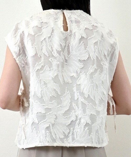 STYLEBLOCK（スタイルブロック）の「フリンジジャガードサイドリボンブラウス（シャツ/ブラウス・レディース・アイボリー/ブラック・M）」の4枚目の写真