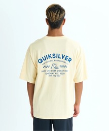 Quiksilver（クイックシルバー）の「BRICKS AND MORTAR ST /クイックシルバーバックプリントルーズフィット天竺半袖Tシャツ（Tシャツ/カットソー）」