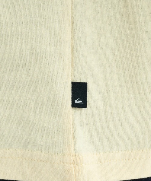 Quiksilver(クイックシルバー)の「BRICKS AND MORTAR ST /クイックシルバーバックプリントルーズフィット天竺半袖Tシャツ(Tシャツ/カットソー・メンズ・ホワイト/ブラック/イエロー/インディゴブルー・MEDIUM/LARGE/X-LARGE/SMALL)」の12枚目の写真