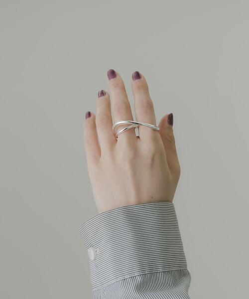 SMELLY（スメリー）の「ダブルフィンガーリング（リング・レディース・シルバー・-）」の5枚目の写真