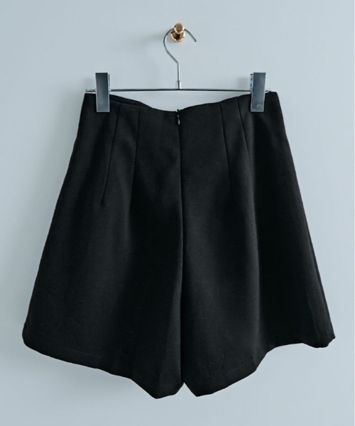 kirakiraShop(キラキラショップ)の「ハイウエスト タック ショート フレアパンツ ショートパンツ 短パン ショーパン(その他パンツ・レディース・クリーム/ブラック・S/M/L)」の16枚目の写真