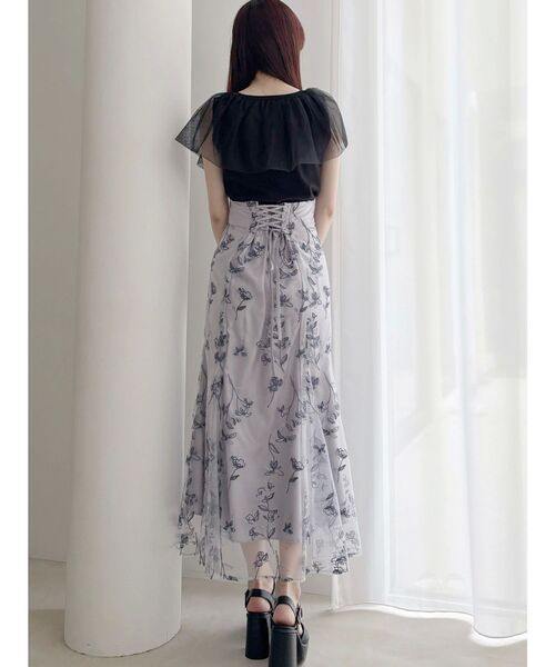 MERCURYDUO（マーキュリーデュオ）の「エンブロイダリーオリジナル花柄刺繍バックレースアップマーメイドスカート（スカート・レディース・ラベンダー/グリーン/オフホワイト・SMALL/MEDIUM）」の17枚目の写真