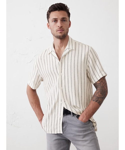 BANANA REPUBLIC FACTORY STORE(バナナリパブリック ファクトリーストア)の「BANANA REPUBLIC FACTORY STORE テクスチャード リゾートシャツ◆(シャツ/ブラウス・メンズ・ブルー/ブルー系その他/オレンジ系その他/マルチ/グリーン/イエロー/ホワイト×ブラック/ブルー系その他2・S/M/L/XL)」の2枚目の写真