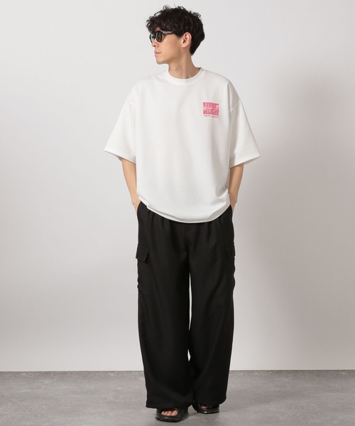 LAKOLE（ラコレ）の「ダイナーバックプリントＴ / 455521（Tシャツ/カットソー・メンズ・ブラック/ホワイト/マスタード・MEDIUM/LARGE）」の4枚目の写真