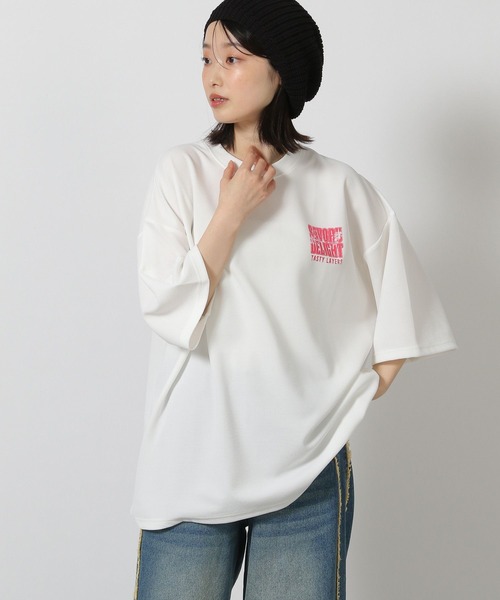 LAKOLE（ラコレ）の「ダイナーバックプリントＴ / 455521（Tシャツ/カットソー・メンズ・ブラック/ホワイト/マスタード・MEDIUM/LARGE）」の9枚目の写真