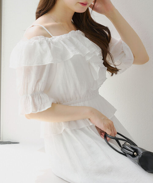 continuer de NICE CLAUP（コンティニューデナイスクラップ）の「【_chipi2xセレクト】2wayフリルペプラムワンピース（ワンピース・レディース・オフホワイト/ブラック/ピンクベージュ・FREE）」の8枚目の写真