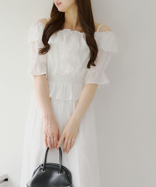 continuer de NICE CLAUP（コンティニューデナイスクラップ）の「【_chipi2xセレクト】2wayフリルペプラムワンピース（ワンピース・レディース・オフホワイト/ブラック/ピンクベージュ・FREE）」の9枚目の写真