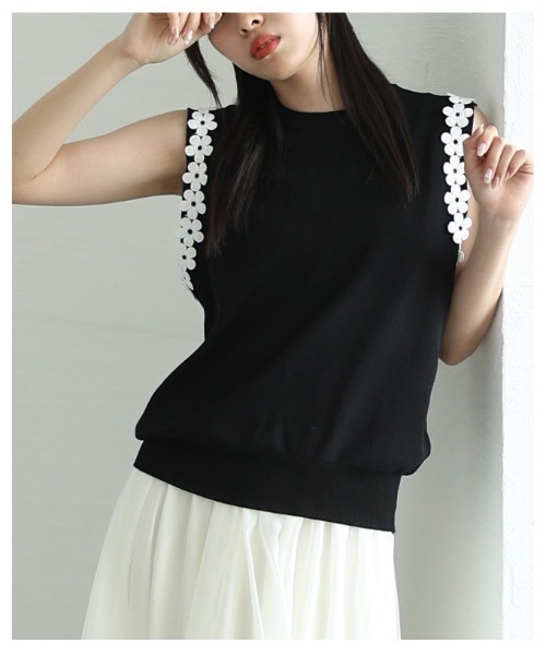 Sawa a la mode(サワアラモード)の「フラワーモチーフサマーニットトップス(ニット/セーター・レディース・ホワイト/ブラック・FREE)」の10枚目の写真