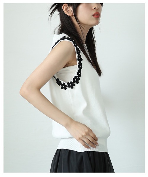 Sawa a la mode(サワアラモード)の「フラワーモチーフサマーニットトップス(ニット/セーター・レディース・ホワイト/ブラック・FREE)」の15枚目の写真