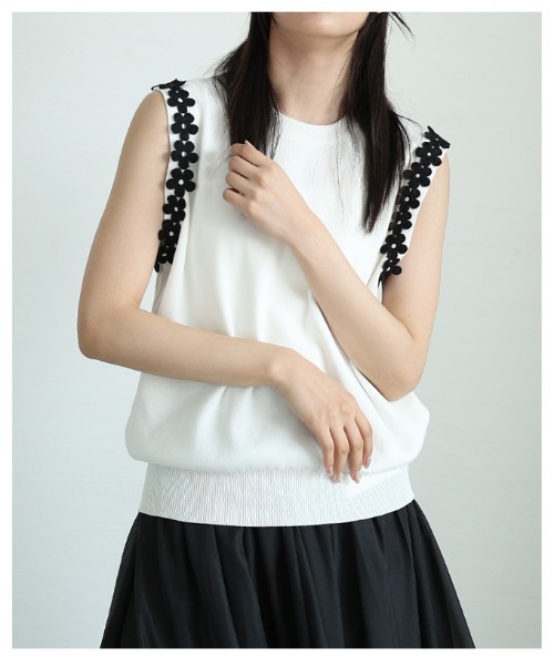 Sawa a la mode(サワアラモード)の「フラワーモチーフサマーニットトップス(ニット/セーター・レディース・ホワイト/ブラック・FREE)」の18枚目の写真