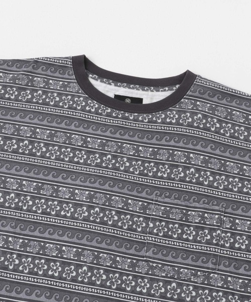 MAGIC NUMBER（マジック ナンバー）の「MAGIC NUMBER　FLOWER BORDER T-SHIRTS（Tシャツ/カットソー・メンズ・ブラック/ブルー・MEDIUM/LARGE）」の4枚目の写真