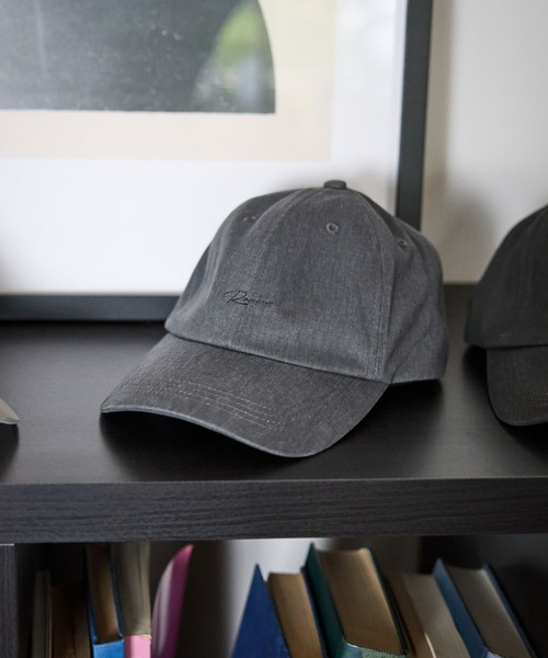 GLOBAL WORK(グローバルワーク)の「カジュアルクラシックロゴCAP/326873(キャップ・メンズ・ダークグレー/ブラック/グリーン/グレイッシュベージュ/ネイビー/ダークブラウン/ライトグリーン/ライトブルー・FREE)」の2枚目の写真