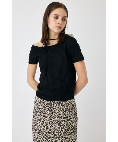 MOUSSY（マウジー）の「NECK STRAP JACQUARD Tシャツ（Tシャツ/カットソー・レディース・レッド/オフホワイト/ブラック・FREE）」の2枚目の写真