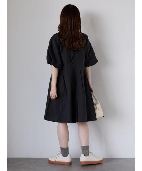 ehka sopo（エヘカソポ）の「バルーンスリーブミニワンピース（ワンピース・レディース・オフホワイト/サックスブルー/ブラック・F）」の17枚目の写真