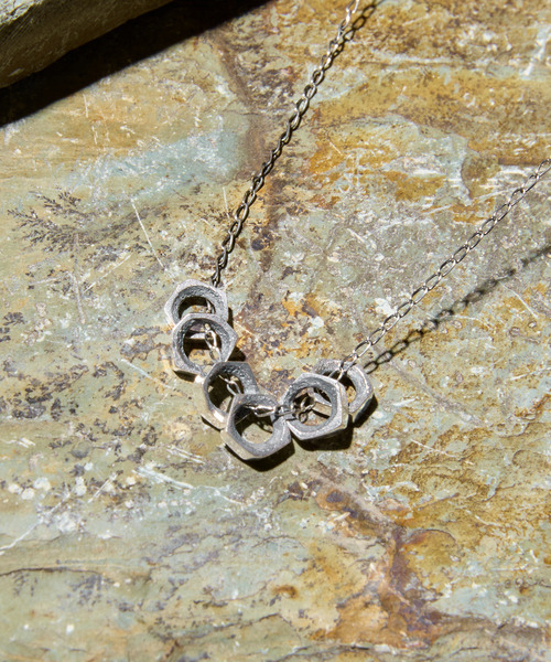 HARIM（ハリム）の「HARIM ハリム / ROCK BEARDs NECKLACE 2 POLYGON OX シルバー925ロックビーズネックレス ポリゴン オキシデーション / HRP131PL OX（ネックレス・メンズ・シルバー・FREE）」の5枚目の写真