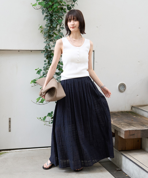 Rouge vif Anna(ルージュヴィフアンナ)の「ヘンリーネックニットタンクトップ(ニット/セーター・レディース・チャコールグレー/ホワイト/ベージュ・フリー)」の17枚目の写真
