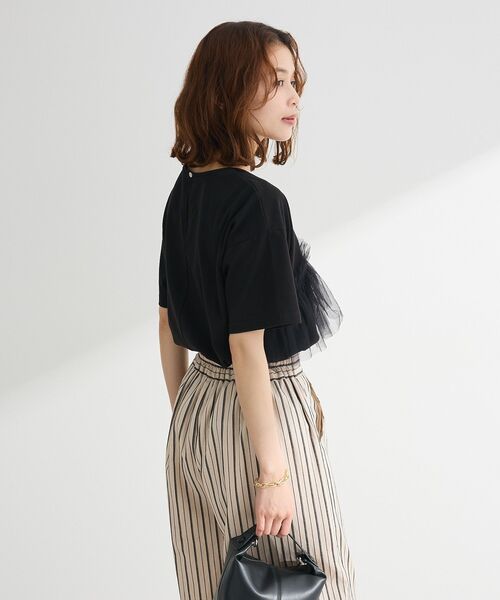 ELENCARE DUE(エレンカーレデュエ)の「・ELENCARE DUE チュールフリルレイヤーTEE(Tシャツ/カットソー・レディース・カーキ/ブラック/オフホワイト/チャコールグレー・FREE)」の15枚目の写真