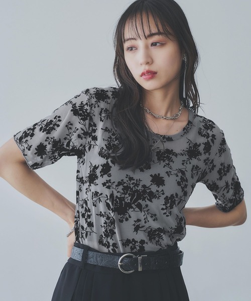 HARE(ハレ)の「2WAYフラワーフロッキーUネックT(HARE)(Tシャツ/カットソー・レディース・グレー/ブルー/ブラック・FREE)」の19枚目の写真