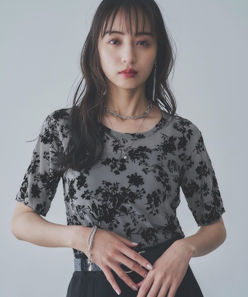 HARE(ハレ)の「2WAYフラワーフロッキーUネックT(HARE)(Tシャツ/カットソー・レディース・グレー/ブルー/ブラック・FREE)」の18枚目の写真