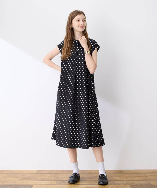 LE SOUK HOLIDAY(ルスークホリデー)の「スキッパーサッカーワンピース(ワンピース・レディース・オフホワイト/ブラック/サックスブルー・M/L)」の1枚目の写真