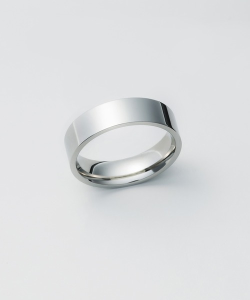 WYZ surgical stainless(ダブリューワイジィーサージカルステンレス)の「【 金属アレルギー対応 】サージカルステンレス シンプルリング(リング・メンズ・ゴールド/ブラック/シルバー・16号/18号/20号)」の2枚目の写真