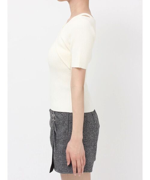 RESEXXY（リゼクシー）の「GOLDパーツリブニットトップス（ニット/セーター・レディース・ブルー/ブラック/ホワイト・FREE）」の19枚目の写真