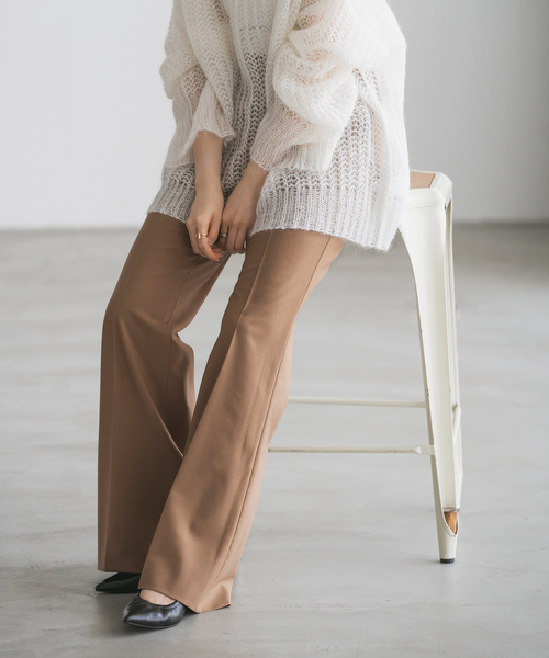 Noble（ノーブル）の「ハイストレッチナローフレアパンツ（スラックス・レディース・キャメル/ブラック・36/38/40/34）」の7枚目の写真