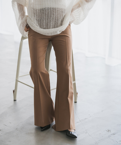 Noble（ノーブル）の「ハイストレッチナローフレアパンツ（スラックス・レディース・キャメル/ブラック・36/38/40/34）」の8枚目の写真