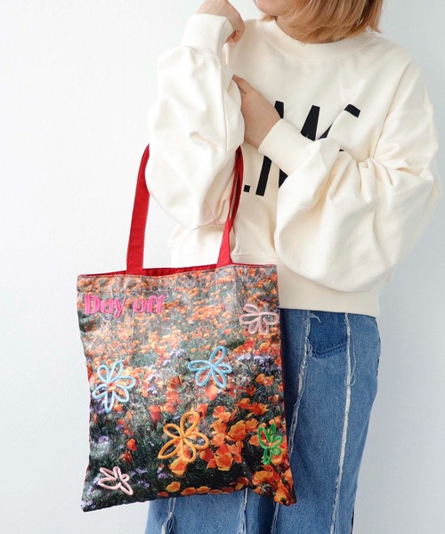 Three Four Time（ｽﾘｰﾌｫｰﾀｲﾑ）の「【Casselini】ドゥードゥールフォトトート（トートバッグ・レディース・ブラック/レッド/イエロー・FREE）」の11枚目の写真