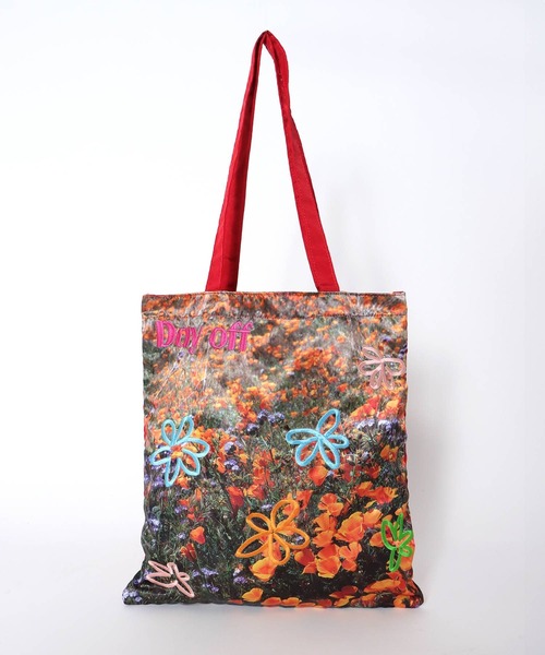 Three Four Time（ｽﾘｰﾌｫｰﾀｲﾑ）の「【Casselini】ドゥードゥールフォトトート（トートバッグ・レディース・ブラック/レッド/イエロー・FREE）」の20枚目の写真