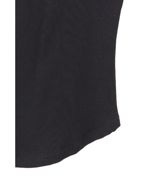 CLANE(クラネ)の「HALTER NECK CUP IN RIB TOPS(Tシャツ/カットソー・レディース・ブラック/ベージュ/ピンク・1/2)」の16枚目の写真