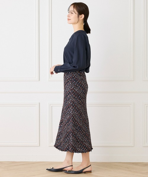 INED（イネド）の「Vネックブラウス（シャツ/ブラウス・レディース・グレー/ホワイト/ネイビー・9号/7号）」の7枚目の写真