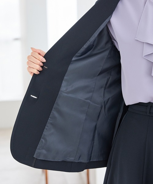 Honeys（ハニーズ）の「【ストレッチ・マシンウォッシャブル・イージーケア】２つ釦テーラードジャケット（テーラードジャケット・レディース・ブラック/ネイビー/ヘザーチャコール/ダークベージュ・S/3L/LL/M/L）」の14枚目の写真