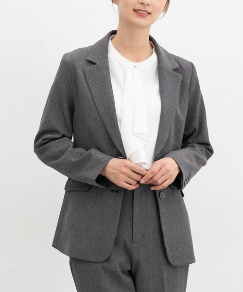 Honeys（ハニーズ）の「【ストレッチ・マシンウォッシャブル・イージーケア】２つ釦テーラードジャケット（テーラードジャケット・レディース・ブラック/ネイビー/ヘザーチャコール/ダークベージュ・S/3L/LL/M/L）」の16枚目の写真