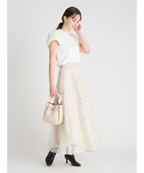 CELFORD（セルフォード）の「シルクブレンドショートファースリーブニット（ニット/セーター・レディース・ピンクベージュ/ミント/ブラック/オフホワイト・38/36）」の15枚目の写真