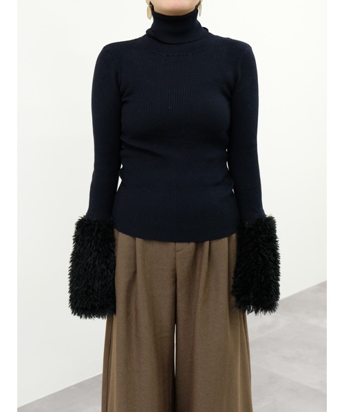 TEVALT（ヴァレット）の「ファースリーブリブタートルニットトップス（ニット/セーター・レディース・オフホワイト/ブラック・38）」の14枚目の写真