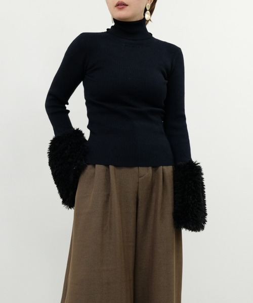 TEVALT（ヴァレット）の「ファースリーブリブタートルニットトップス（ニット/セーター・レディース・オフホワイト/ブラック・38）」の22枚目の写真