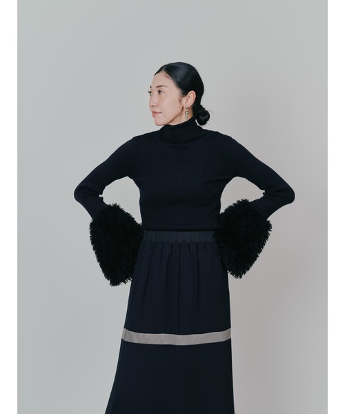 TEVALT（ヴァレット）の「ファースリーブリブタートルニットトップス（ニット/セーター・レディース・オフホワイト/ブラック・38）」の20枚目の写真