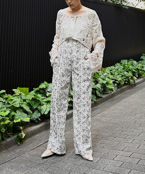 WILLFULLY（ウィルフリー）の「flowing line back slit piping PT（その他パンツ・レディース・ブラック/ホワイト系その他・FREE）」の11枚目の写真