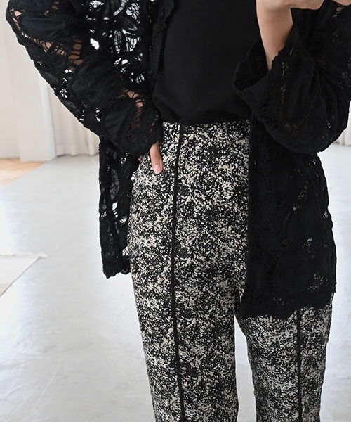 WILLFULLY（ウィルフリー）の「flowing line back slit piping PT（その他パンツ・レディース・ブラック/ホワイト系その他・FREE）」の22枚目の写真