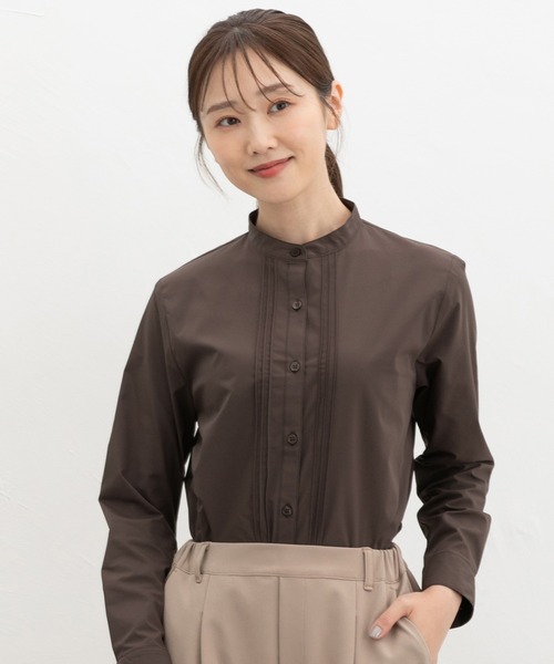 Honeys(ハニーズ)の「【らくらくアイロン】らくらくピンタックシャツ(ビジネスシャツ・レディース・グレイッシュベージュ/ホワイト/ネイビー/グレイッシュブルー/ブラック/ブラウン/グレー/サックスブルー系1/ライトホワイト・L/3L/S/M/LL)」の5枚目の写真