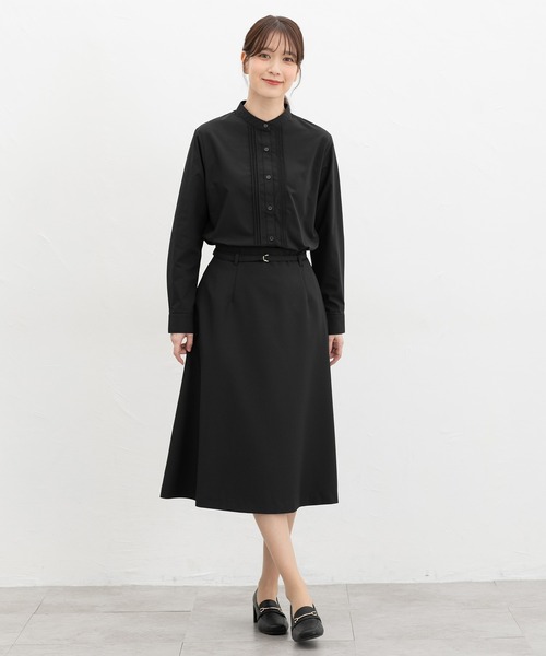 Honeys(ハニーズ)の「【らくらくアイロン】らくらくピンタックシャツ(ビジネスシャツ・レディース・グレイッシュベージュ/ホワイト/ネイビー/グレイッシュブルー/ブラック/ブラウン/グレー/サックスブルー系1/ライトホワイト・L/3L/S/M/LL)」の15枚目の写真