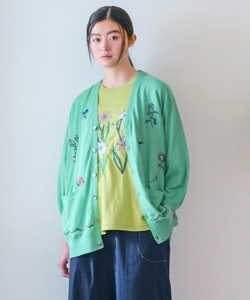 SUPER HAKKA（スーパーハッカ）の「ダファディル刺繍Tシャツ（Tシャツ/カットソー・レディース・ネイビー/オフホワイト/ライトグリーン・FREE）」の9枚目の写真