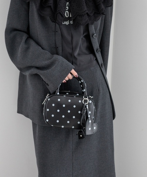 LOWRYS FARM（ローリーズファーム）の「チャームツキミニボストン  592822（ボストンバッグ・レディース・ブラック/ピンク/ブラウン/ドット/アイボリー/ピンク系その他・FREE）」の6枚目の写真