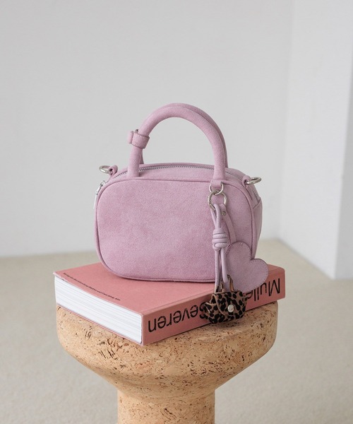 LOWRYS FARM（ローリーズファーム）の「チャームツキミニボストン  592822（ボストンバッグ・レディース・ブラック/ピンク/ブラウン/ドット/アイボリー/ピンク系その他・FREE）」の4枚目の写真